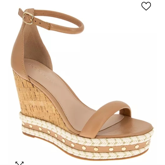 HOST PICK π₯³ ποΈ BCBG Narida Wedge - Picture 3 of 4